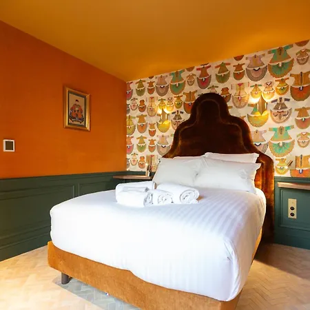 La Particuliere Szálloda Caen